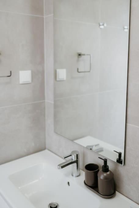 Lisbon Orange House - Beautiful Two-Bedroom Apartment 1D Екстериор снимка