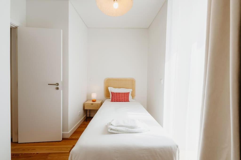 Lisbon Orange House - Beautiful Two-Bedroom Apartment 1D Екстериор снимка