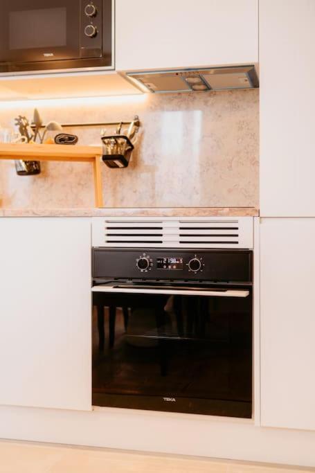 Lisbon Orange House - Beautiful Two-Bedroom Apartment 1D Екстериор снимка